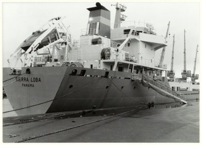 Koelschip van de Spaanse rederij Maritime del Norte. NL-HlmNHA 54050100