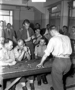 KNIL militairen in Roermond ter opleiding en overgang naar Koninklijke landmacht, Bestanddeelnr 904-1234