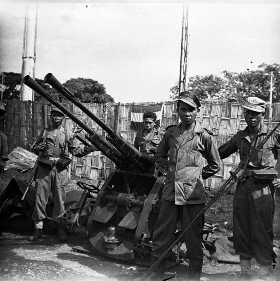 KNIL-militairen bij afweergeschut, Bestanddeelnr 10961