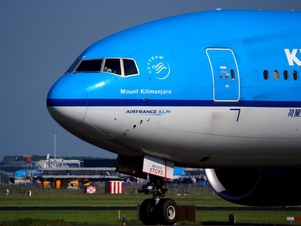 KLM B777-206(ER), PH-BQK, named Mount Kilimanjaro at Schiphol (AMS - EHAM), The Netherlands, 16may2014, pic-1