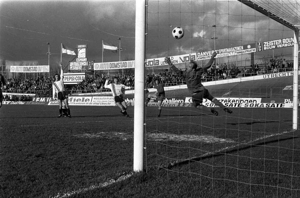 KNVB-beker in het stadion van Utrecht Utrecht tegen Heracles 4-1, Bestanddeelnr 926-8169