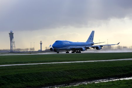 KLM Boeing 747-400 PH-BFW departing EHAM 2