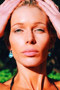 Sun green eyes pretty
