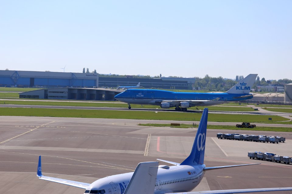 KLM Boeing 747-400 PH-BFI at EHAM 5