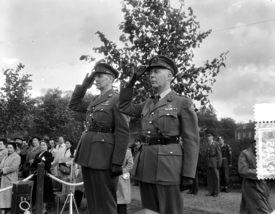 KMA commando-overdracht, ook portretten commandanten, Bestanddeelnr 906-7705