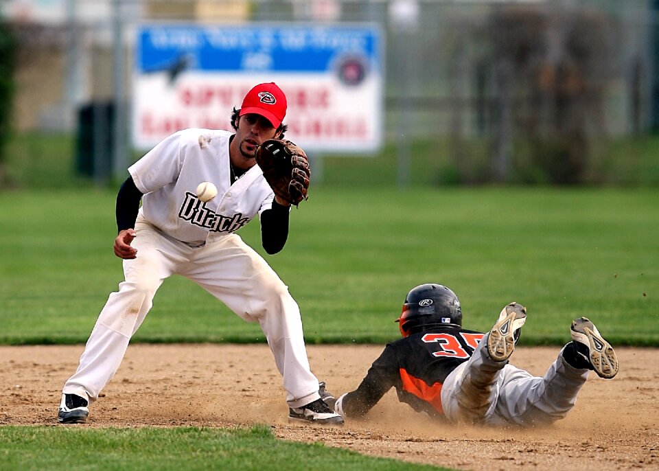 Sliding safe ball