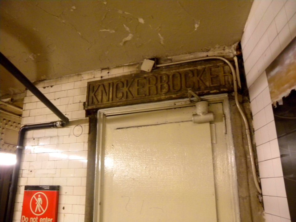 Knickerbocker IRT TSQ sign jeh
