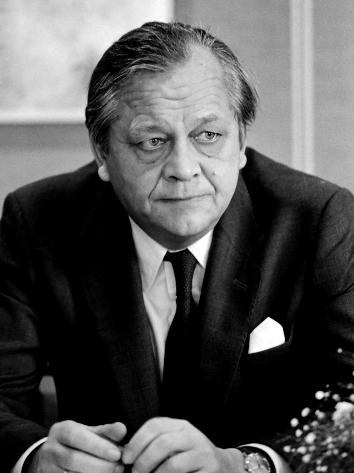 Knut Frydenlund (1981)