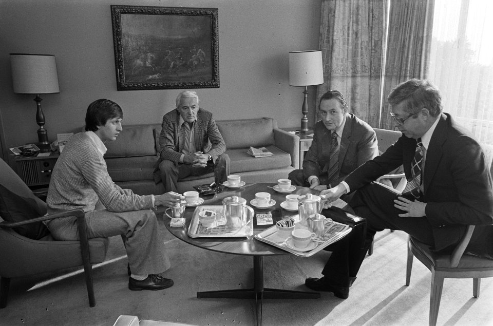 KNVB praat met Johan Cruijff in Amsterdam, Bestanddeelnr 928-8237