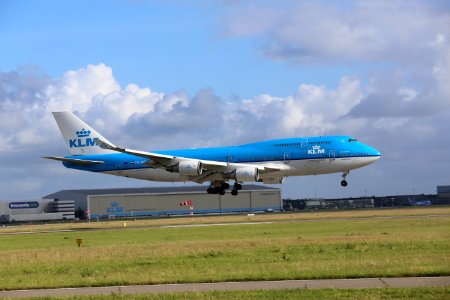 KLM Boeing 747-400 PH-BFS landing at EHAM 12