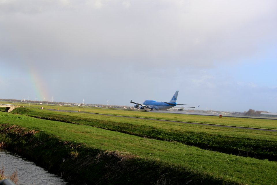 KLM Boeing 747-400 PH-BFW departing EHAM 9