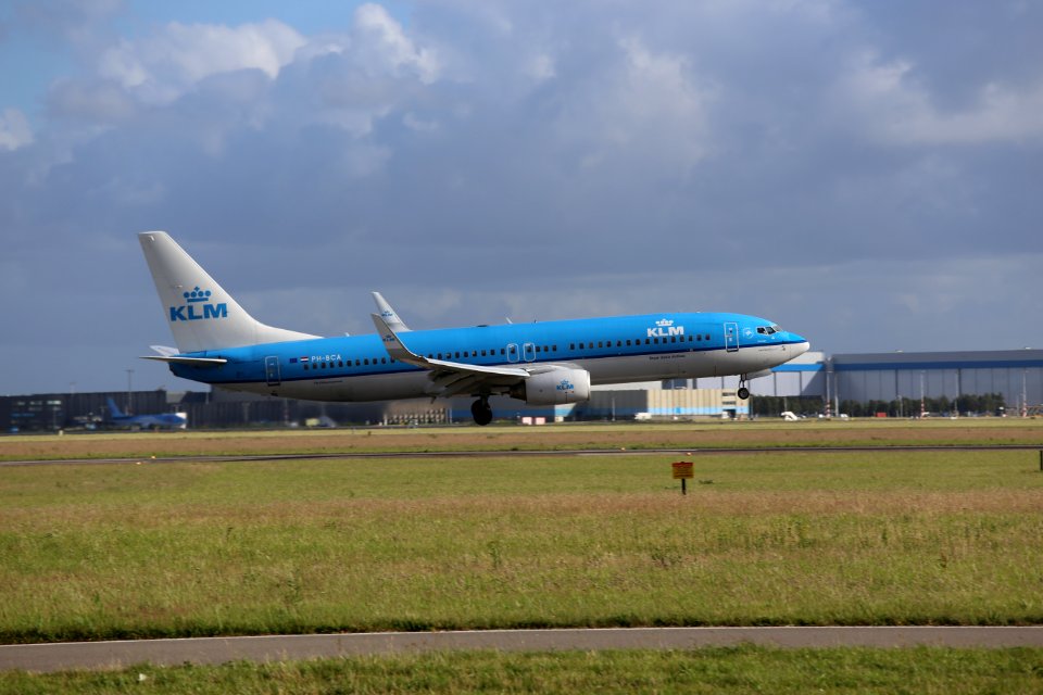 KLM Boeing 737-800 PH-BCA landing at EHAM 3