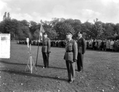 KMA commando-overdracht, ook portretten commandanten, Bestanddeelnr 906-7704