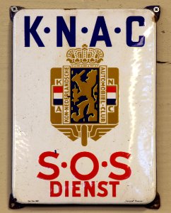 KNAC SOS dienst, Enamel advert sign at the den hartog ford museum pic-003