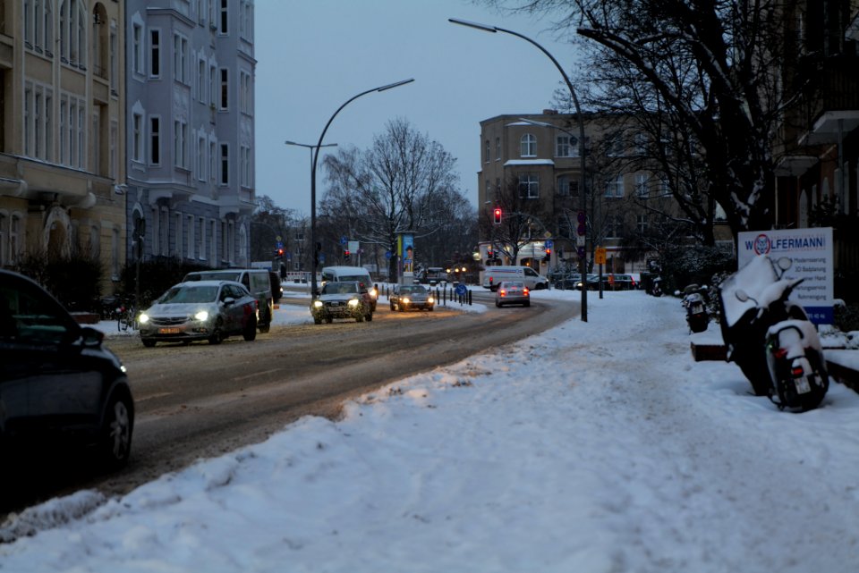 Knausstraße Berlin-Steglitz with snow 2021-02-08