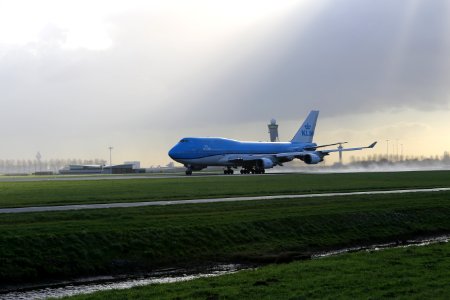 KLM Boeing 747-400 PH-BFW departing EHAM 4