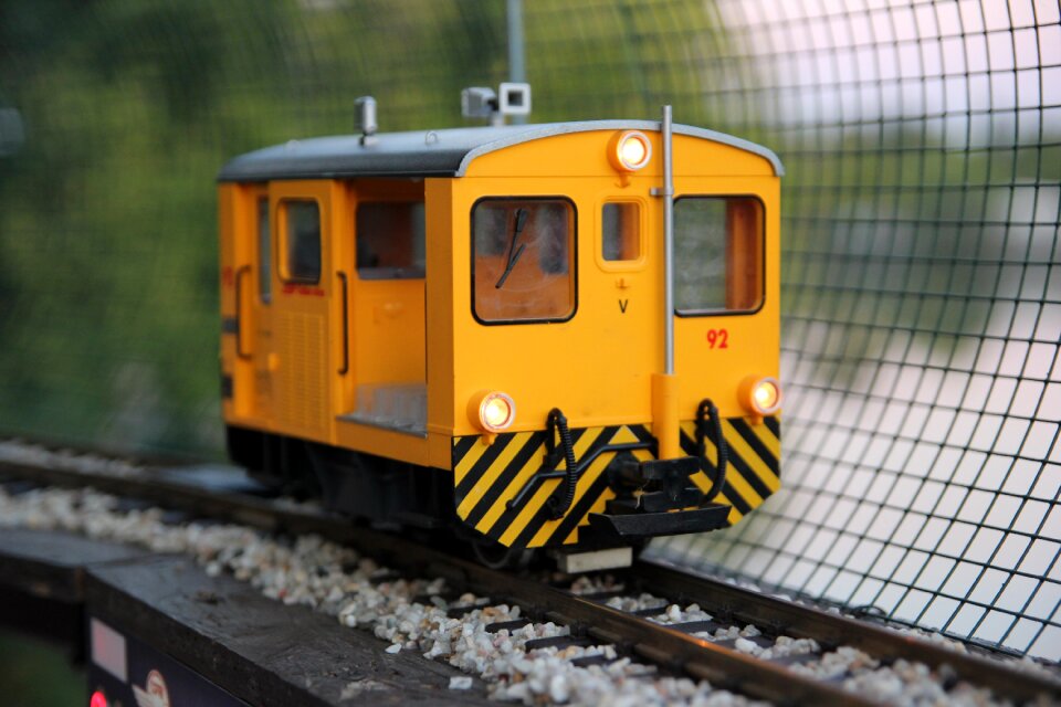 Colour engine miniature