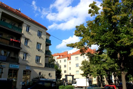 Kommunaler Wohnbau Breitenseer Straße 106-112