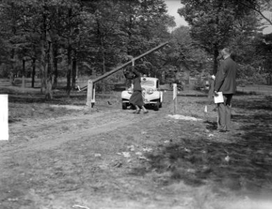 KNAC dames rit met belangrijke personen te Zeist, Bestanddeelnr 903-9735