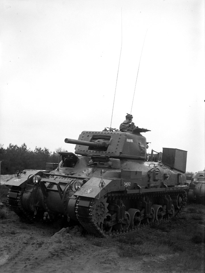 Kolonel Schafroth bij manoeuvres te Oldebroek, Bestanddeelnr 934-6796