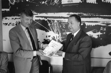KNOV-rapport over werkgelegenheid door algemeen secretaris mr. R. A. E. Indemans, Bestanddeelnr 933-0280