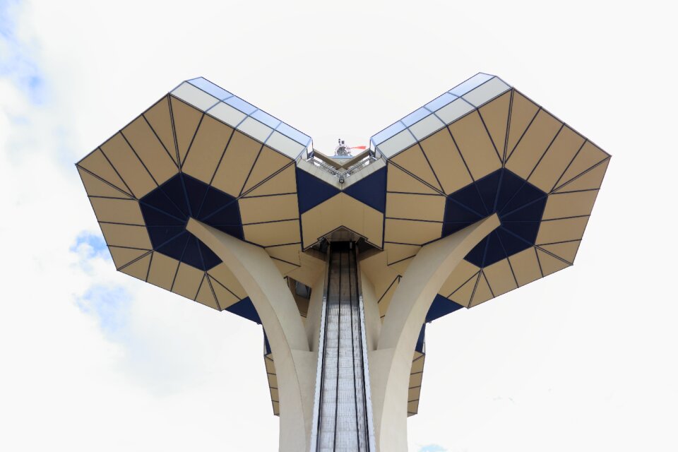 Communication tower transmission
