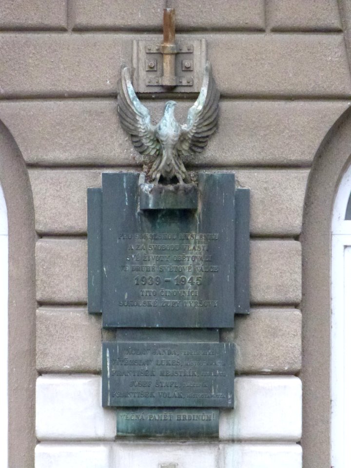 Kolín pamětní deska na sokolovně