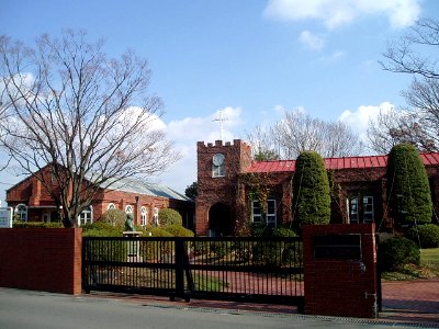 Kobe-St.Michael's-HighSchool-Chapel-2013123101