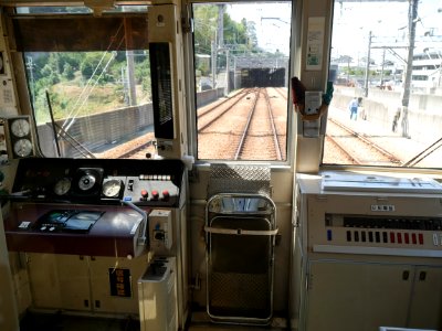 Kobe subway 1000 series cabin overview photo