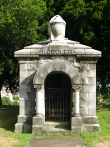 Koegler mausoleum, front, South Side Cemetery, 2020-07-14