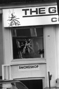 Koffieshop(s) in Amsterdam waar soft-drugs verkrijgbaar zijn, Bestanddeelnr 933-8173