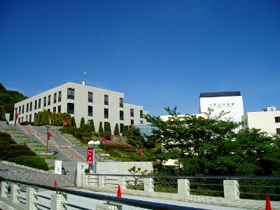 Kobe-Women's-University-Suma-2014050401