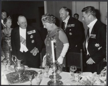Koninklijk huis, koningen, staatsbezoeken, koninginnen, minister-presidenten, mi, Bestanddeelnr 020-0498