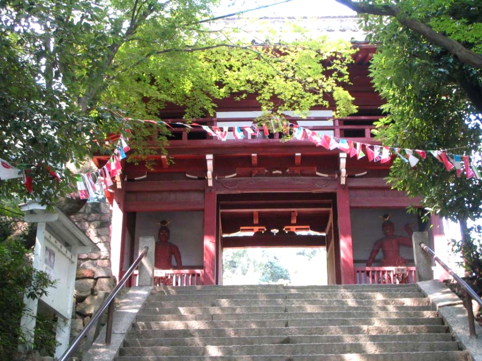 Kobe Juzen-ji sanmon