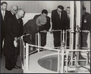 Koninklijk huis, koninginnen, bezoeken, tentoonstellingen, Croeselaan, Haas D., , Bestanddeelnr 015-0844