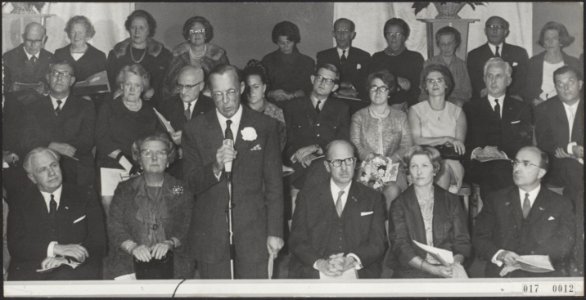 Koninklijk huis, koninginnen, prinsen, openingen, acties, redevoeringen, ministe, Bestanddeelnr 017-0012