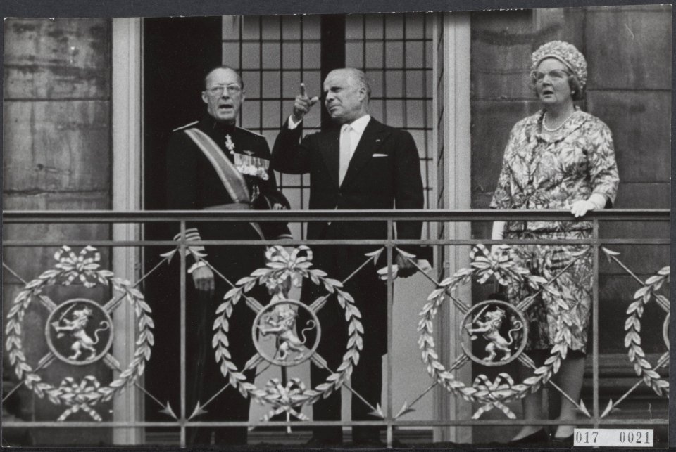 Koninklijk huis, koninginnen, prinsen, presidenten, balkons, staatsbezoeken, Ber, Bestanddeelnr 017-0021