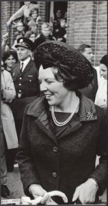 Koninklijk huis, prinsessen, bezoeken, provincies, Beatrix, prinses, Bestanddeelnr 018-0081
