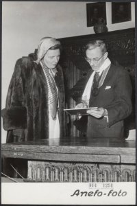 Koninklijk huis, koninginnen, bezoeken, kastelen, geschriften, Juliana, koningin, Bestanddeelnr 014-1254