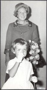 Koninklijk huis, prinsessen, bezoeken, kinderen, portretten, Beatrix, prinses, J, Bestanddeelnr 017-0715