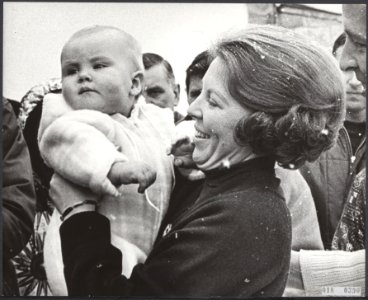Koninklijk huis, prinsen, prinsessen, vakanties, zuigelingen, Beatrix, prinses, , Bestanddeelnr 018-0390