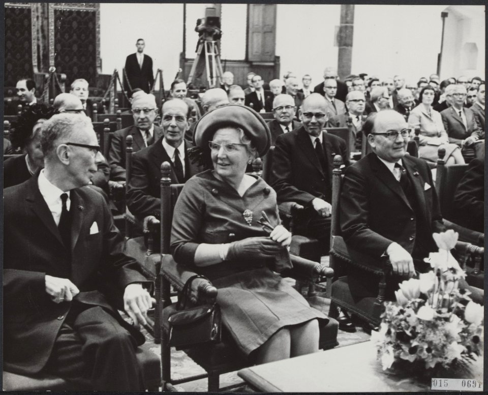 Koninklijk huis, koninginnen, bezoeken, congressen, Janssen H.H., Juliana, konin, Bestanddeelnr 015-0691