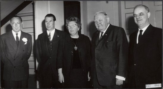 Koninklijk huis, koninginnen, prinsen, ontvangsten, minister-presidenten, minist, Bestanddeelnr 017-0068