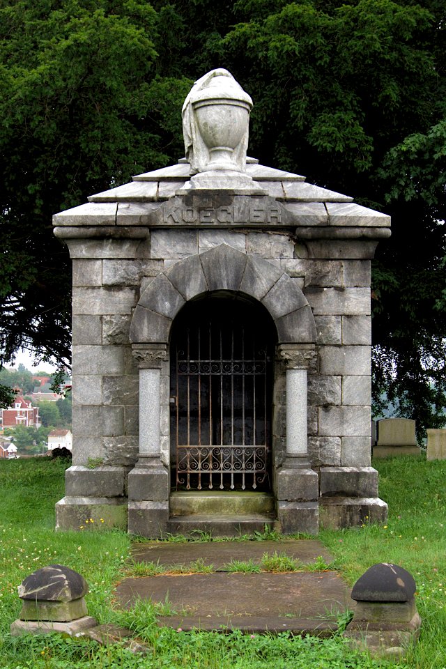 Koegler Mausoleum, South Side Cemetery, 2019-07-08, 02