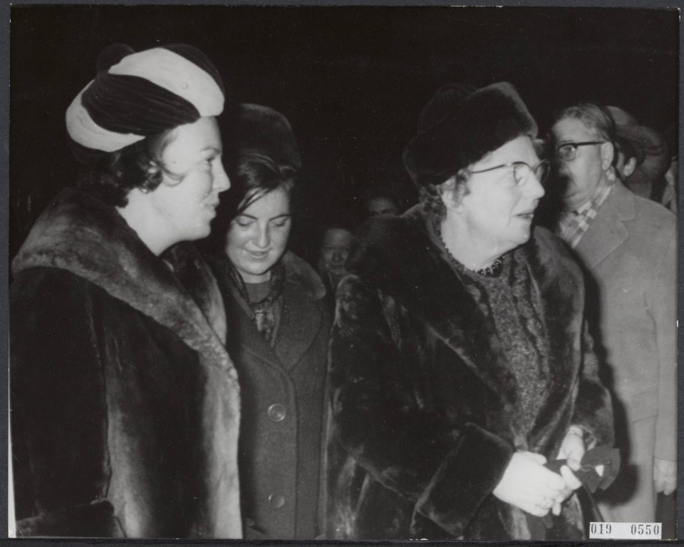 Koninklijk huis, prinsessen, koninginnen, Beatrix, prinses, Juliana, koningin, M, Bestanddeelnr 019-0550