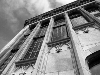 Building window dwelling