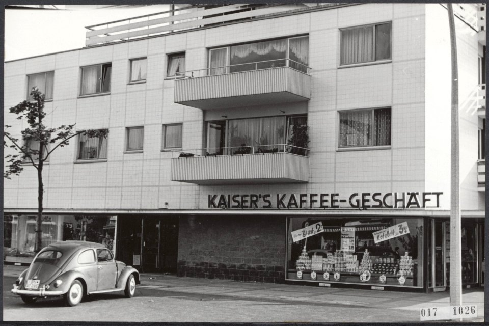 Koninklijk huis, prinsen, flatgebouwen, Claus, prins, BRD, Bestanddeelnr 017-1026
