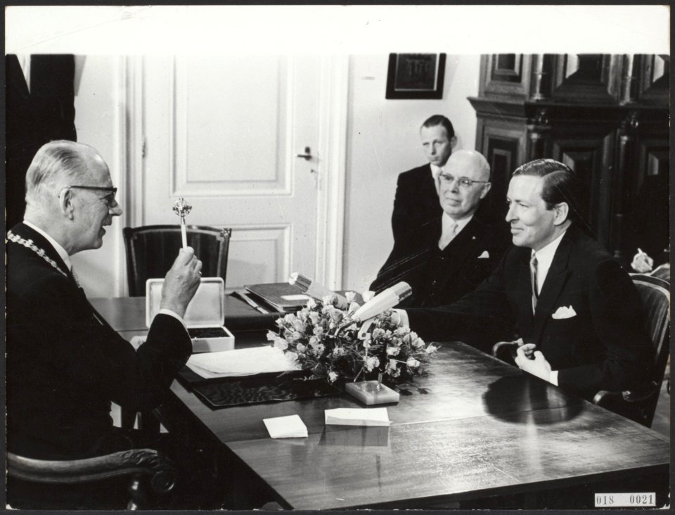 Koninklijk huis, prinsen, geboortes, burgemeesters, Beel, Louis, Claus, prins, U, Bestanddeelnr 018-0021