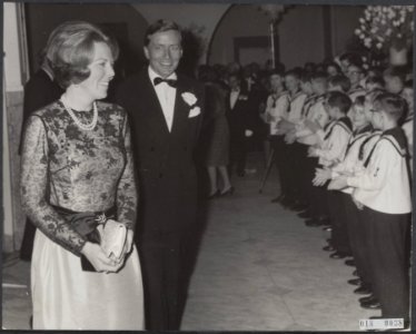 Koninklijk huis, prinsen, prinsessen, theaters, zangkoren, Beatrix, prinses, Cla, Bestanddeelnr 018-0038