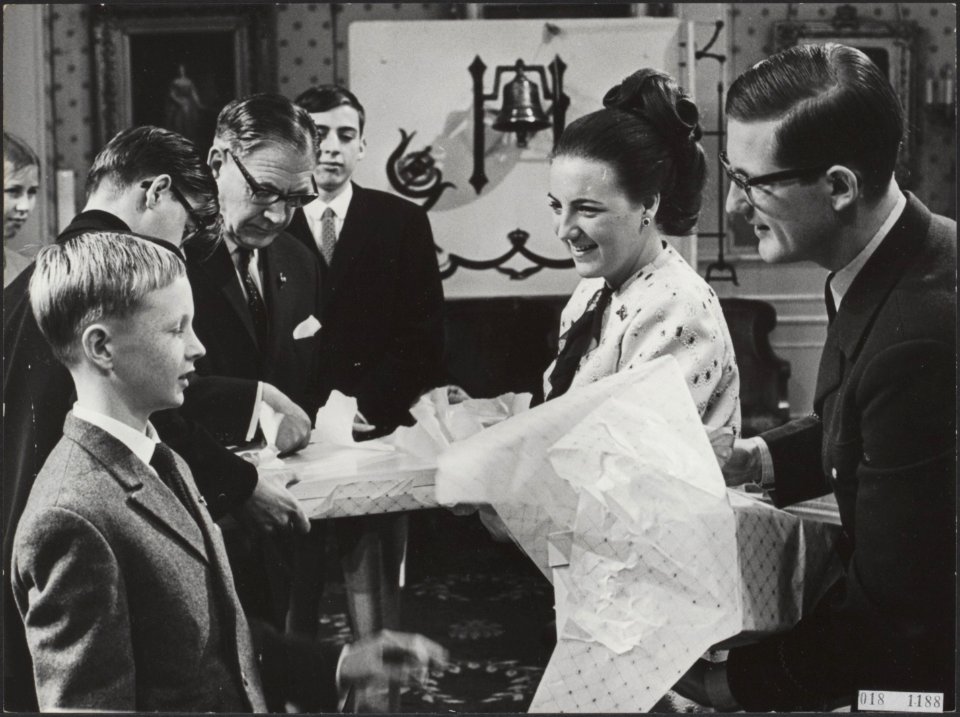 Koninklijk huis, prinsessen, cadeaus, Margriet, prinses, Oranjecomite van Soest, Bestanddeelnr 018-1188